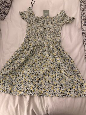 Women’s Small Dress